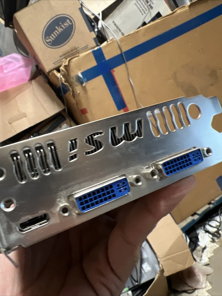 Graphics Card MSI N560GTX Twin Frozr II/OC 1gb DDR5 HDMI Mini DVI-I - Image 2 of 4