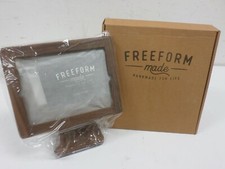 Freeform Made Custom iPad Air 2 Stand Style: Walnut