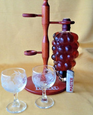 Istra Vintage Weinflaschenhalter Weinglashalter Holz mit 2 Weingläsern Graviert