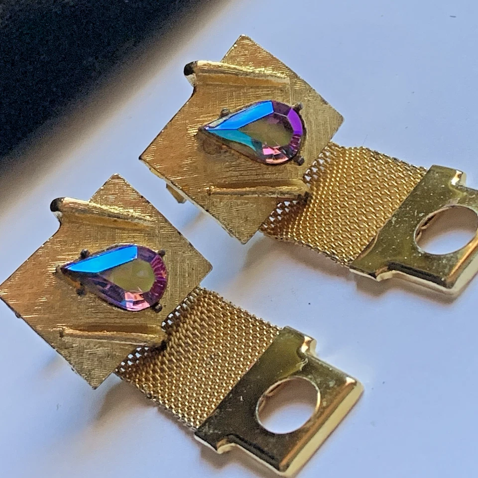 Gemelos Swank Tivoli lágrima gota aurora boreal estrás tono dorado cadena de malla Foto 2 de 4