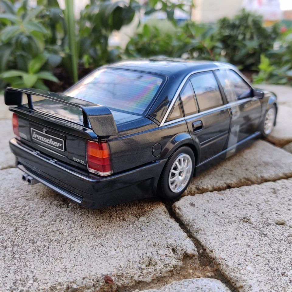 AUTO SOLIDA OPEL OMEGA 500 BLACK 1990 1:18 NUOVA SCATOLA S1809701 NUOVA NOVEMBRE - Immagine 4 di 4