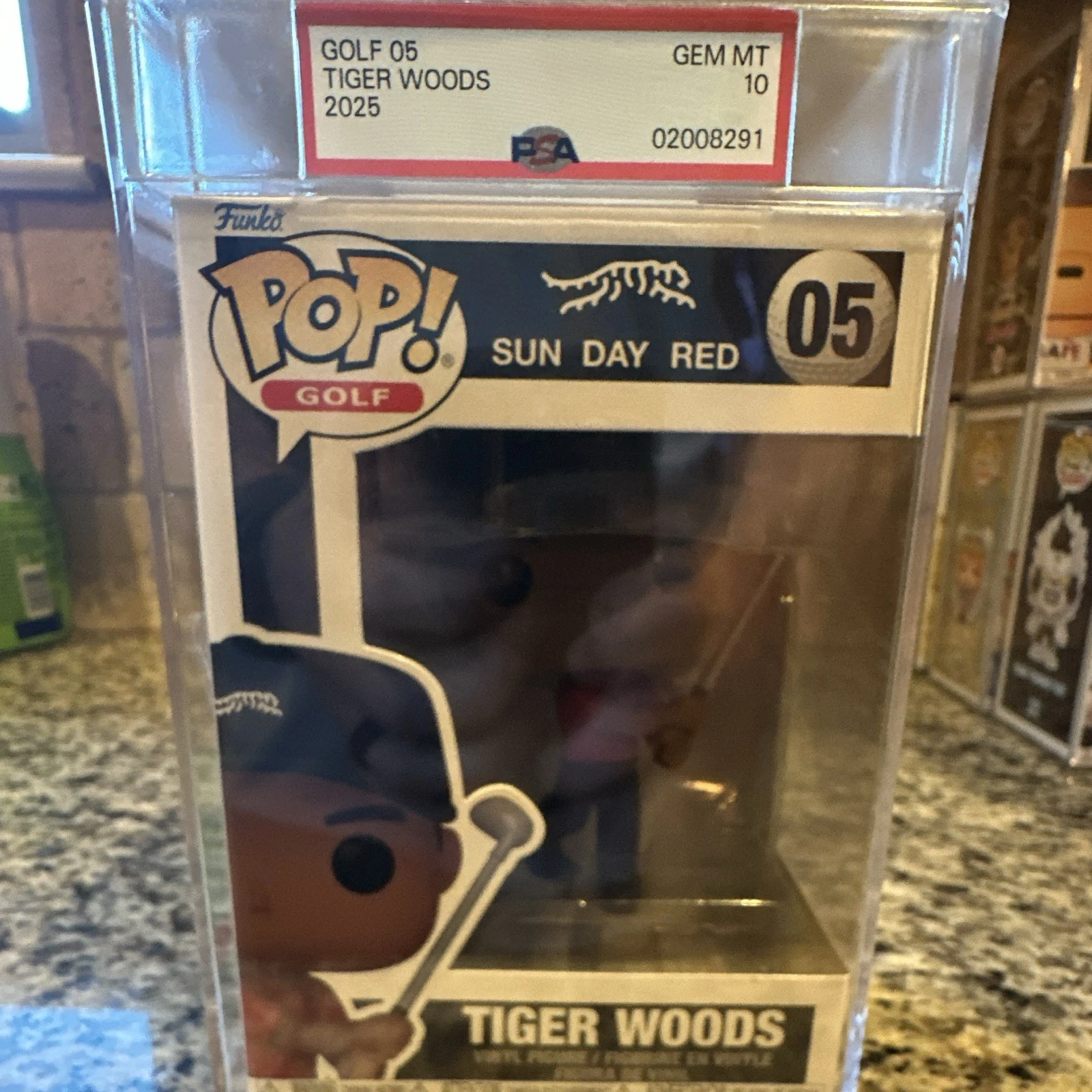 Funko Pop! Golf Tiger Woods Sun Day Red #05 Vinyl Figure PSA 10 2025 02008291