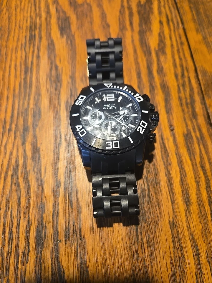 Invicta Sea Spider Chrono masculino poliuretano preto e mostrador preto IP SS - Imagem 2 de 4