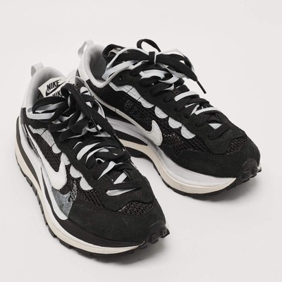 Nike x Sacai Vaporwaffle Size 39 BlackWhite Mesh and Suede Lace Up