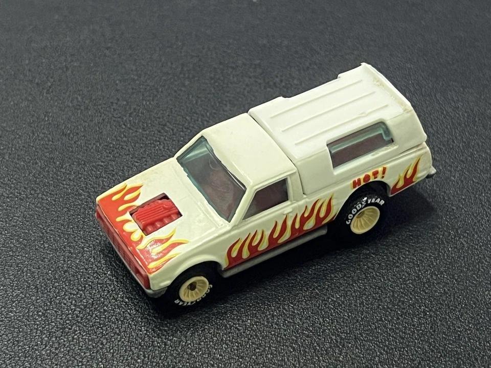 РЕДКИЕ винтажные белые ступицы для грузовика Hot Wheels Real Riders 1979 Dodge D-50 Flames - Изображение 2 из 4