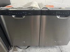 Used Twin Dishwashers. 2 Years Old And Can Be Sold Seperatley