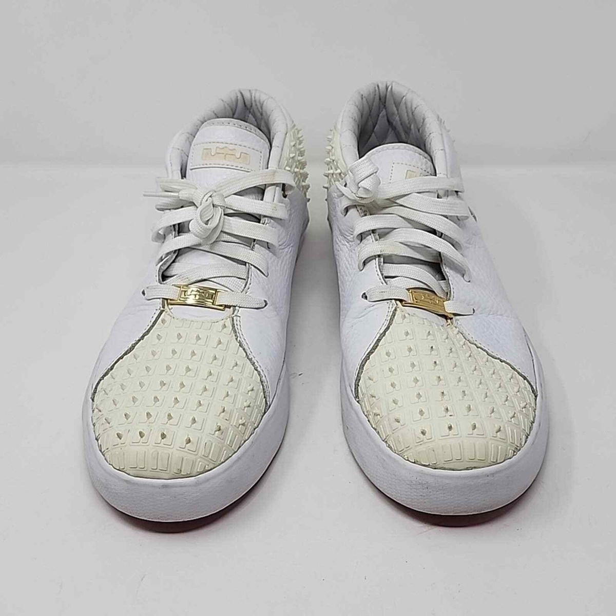 NIKE LeBron XIII NSW Low Rubber City White 806396-100 Men's NIKE LeBron XIII NSW Low Rubber City White 806396-100 Men's