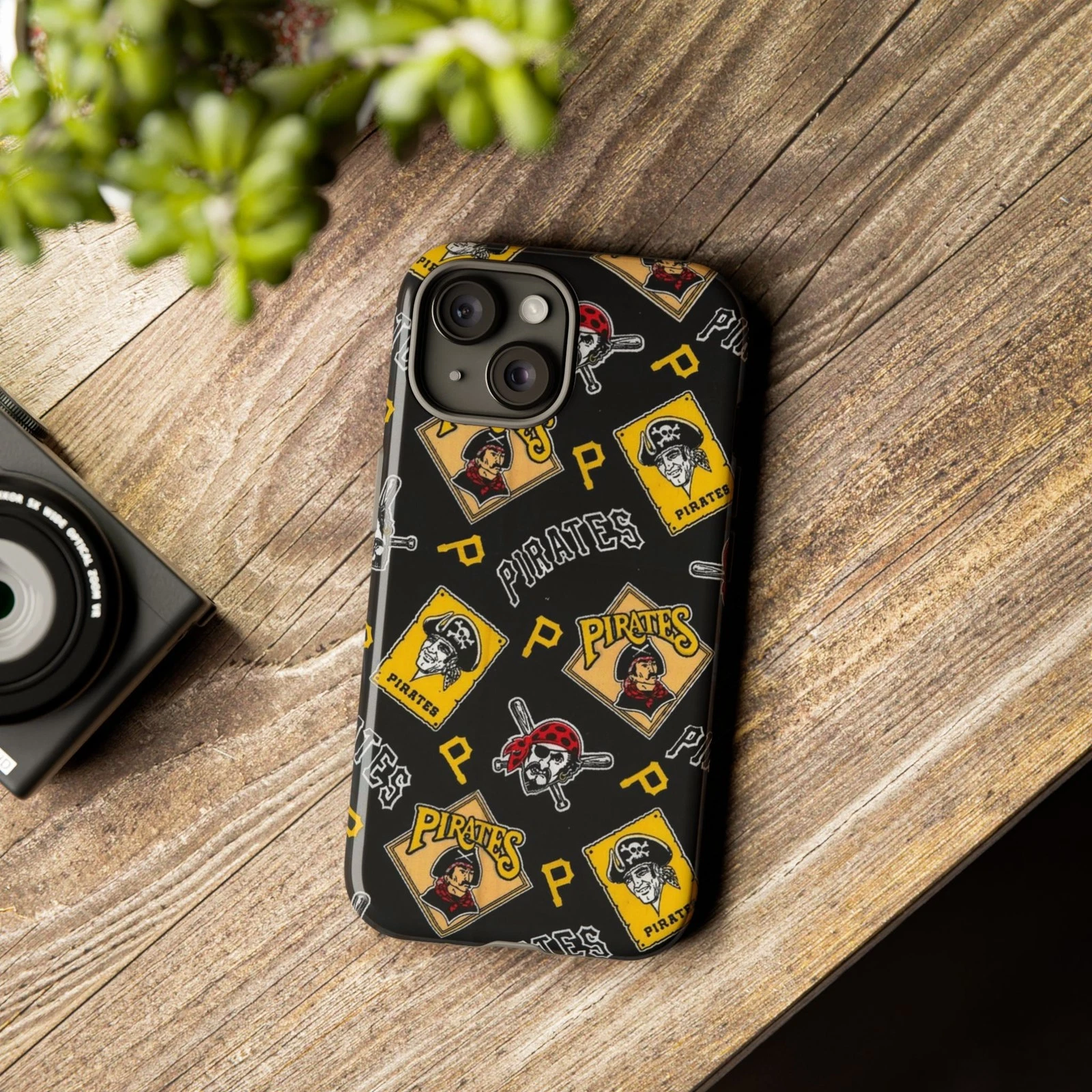 Pittsburgh Pirates Apple iPhone Cases