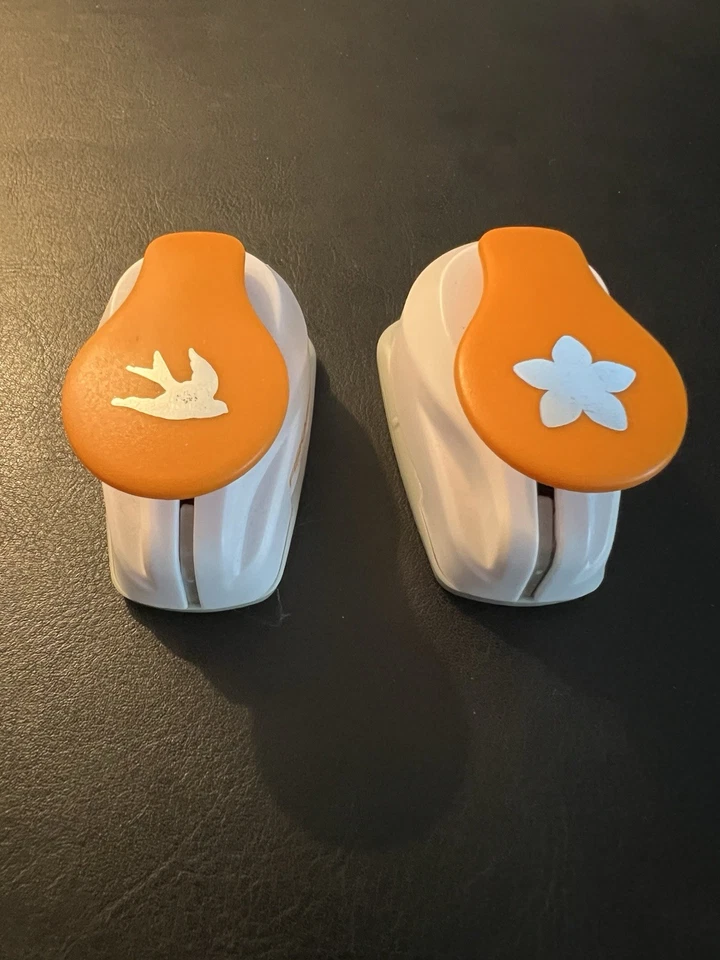 Lote de papel artesanal Fiskars pequeña flor y paloma palanca pájaro paz Foto 4 de 4