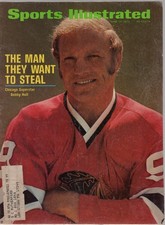 SPORTS ILLUSTRATED 1972 JUNE 19 Chicago Blackhawk Bobby Hull ON-COVER Lamar Hunt