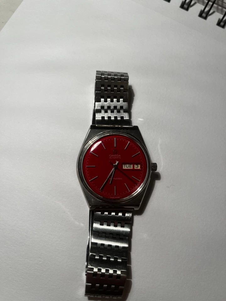 Raro reloj Omega Seamaster automático vintage esfera roja