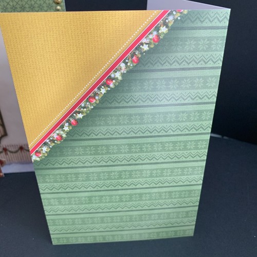 4 X Handmade Christmas Card - Picture 7 of 10