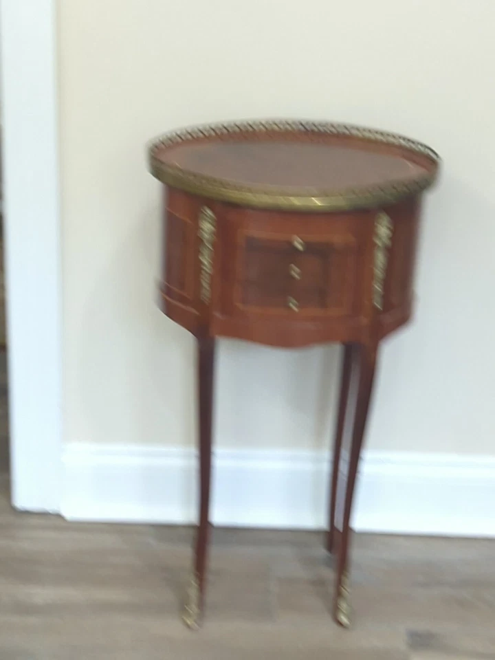 Antique FRENCH 19th C Louis XV Satinwood & BRONZE Gallery Inlaid Side TABLE - Image 3 of 4