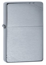 Zippo Chrome Mechanical Lighter Windproof All Metal Refillable Made in USA 80...