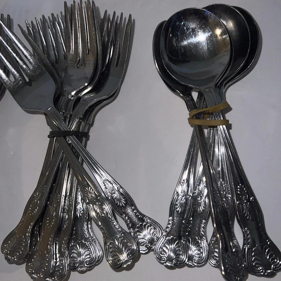 Serco Hvy Shell Stainless Japan Set Of 30 Flatware - Image 4 of 4