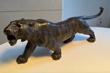 Raubkatze Tiger Art Deko Style Bronze-Opitk Gips Skulptur groß alt