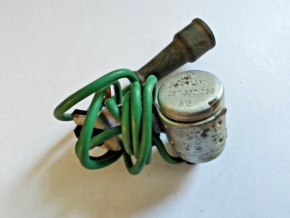 OPEL GT 1972-73, MANTA 1900 1973-75 HECHO EN ALEMANIA BOSCH CONDENSADOR DE ENCENDIDO Foto 2 de 3