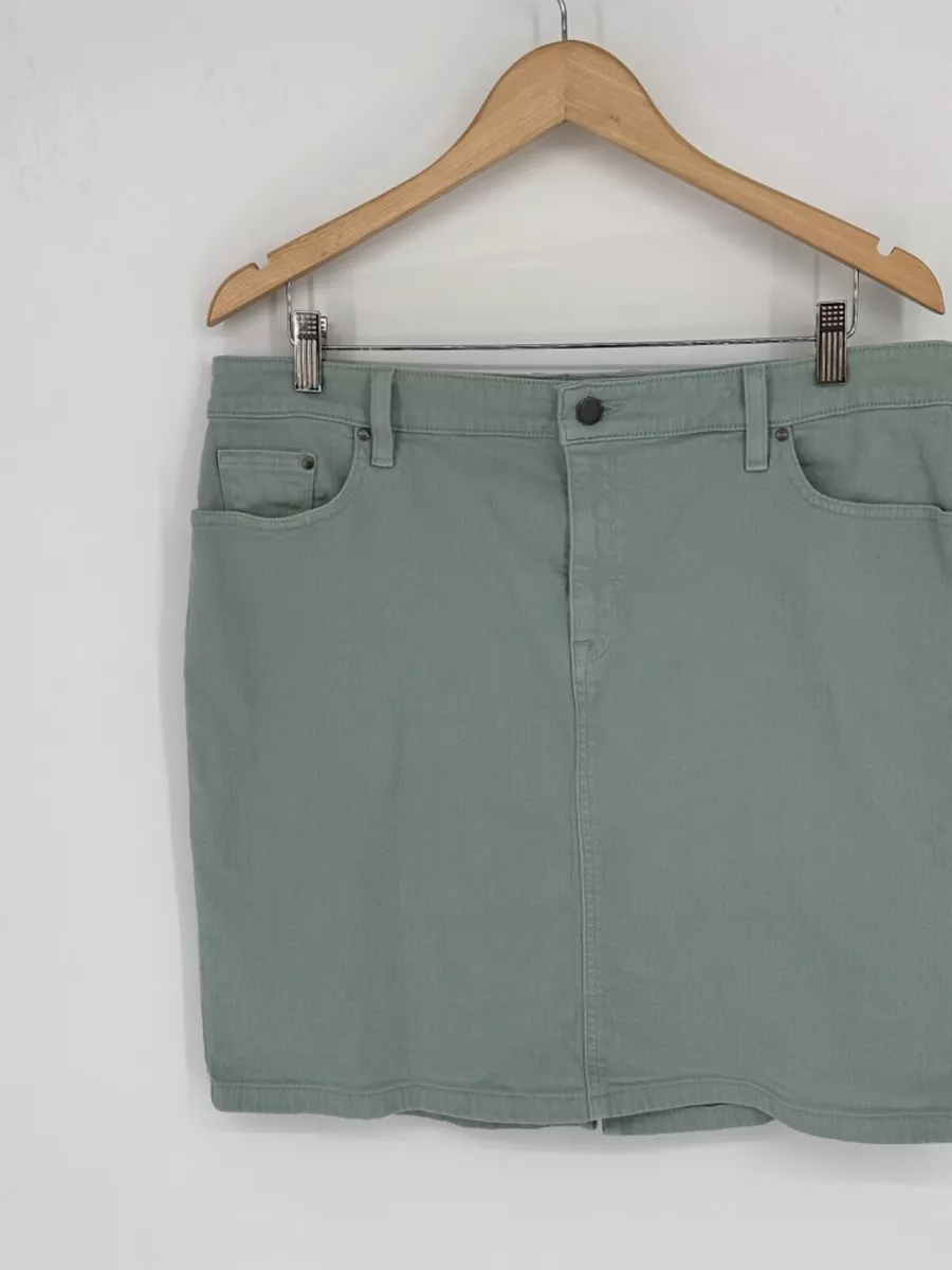 L.L.Bean Favorite Fit Women Sz 16 Green Mint Denim Short Skirt S4