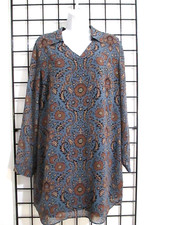 CAbi 🌸SIZE MEDIUM==BLUE FLORAL PRINT / SHEER SLEEVES / SHIFT DRESS