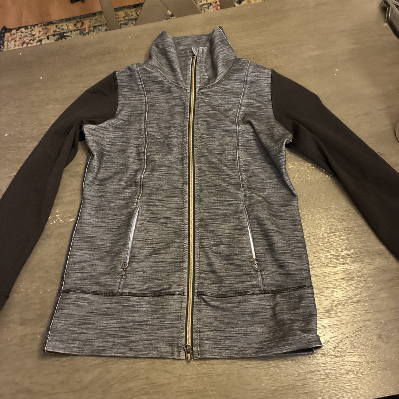 womens lululemon jacket medium - image 1