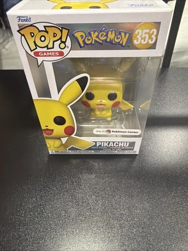Funko Pop! Vinyl: Pokémon - Pikachu - Pokemon Center (Exclusive)