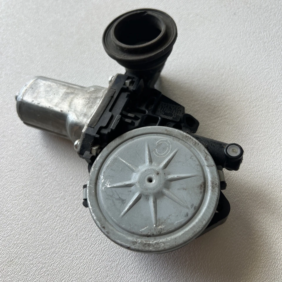 2004-2009 TOYOTA PRIUS 4RUNNER REAR LEFT DRIVER DOOR WINDOW REGULATOR MOTOR OEM - Image 2 of 4