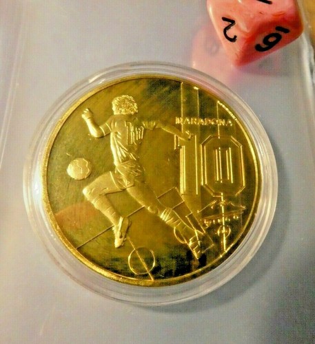 DIEGO MARADONA FOOTBALL N°10 METAL COIN CARD DM1 CARTE MEDAL PIECE #2 MINT - Picture 2 of 5