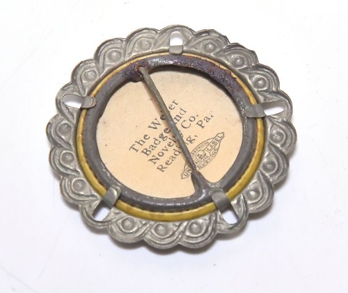 VINTAGE RAINBOW S. F.E CO. No.1 READING PA. FIREMAN FIRE FIGHTER PINBACK BUTTON - Picture 3 of 4