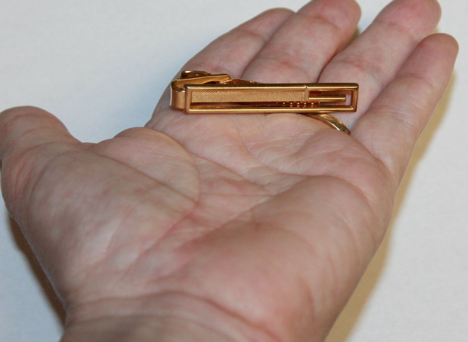 Signed Speidel Gold Tone Rectangular Tie Bar Clip… - image 4