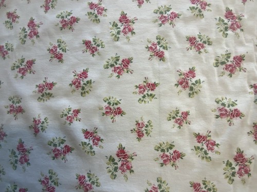 Cath Kidston gebürsteter Baumwollstoff auf der Rolle - rosartiger Druck