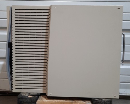 Sun Microsystems Ultra 80 2450 Workstation 2x CPU 4GB RAM w/MSMT672 GPU *No HDD* - Picture 9 of 13