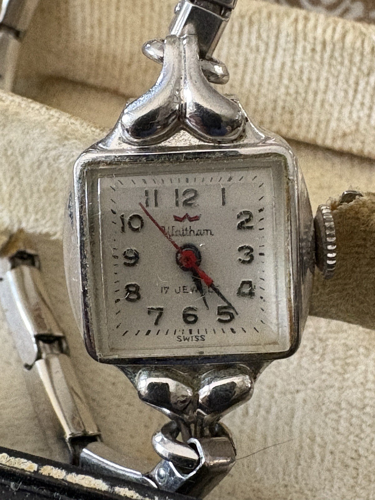 Working Second RGP Watch 17 Ladies Hand Jewels,Red 10K  1950's W/box! Waltham - vintagewatches.pk