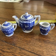 Vintage Child Size 12pc China Tea Set Blue Willow Asian Theme Made In Japan