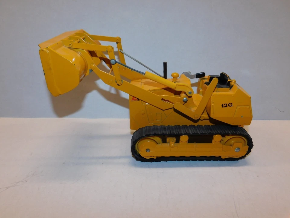 Ertl  ALLIS CHALMERS  12G Crawler Loader 1/16 Diecast #198 circa 1967 ESKA - Image 2 of 4
