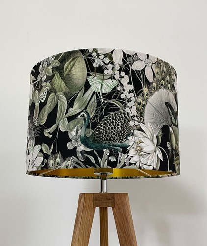 Pantalla de tambor dorada cepillada botánica de terciopelo negro pavo real - Imagen 17 de 19