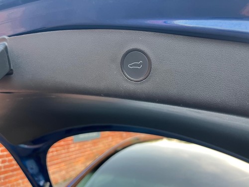 2020 Tesla Model 3 Standard Plus 4dr Auto SALOON Electric Automatic - Picture 17 of 20