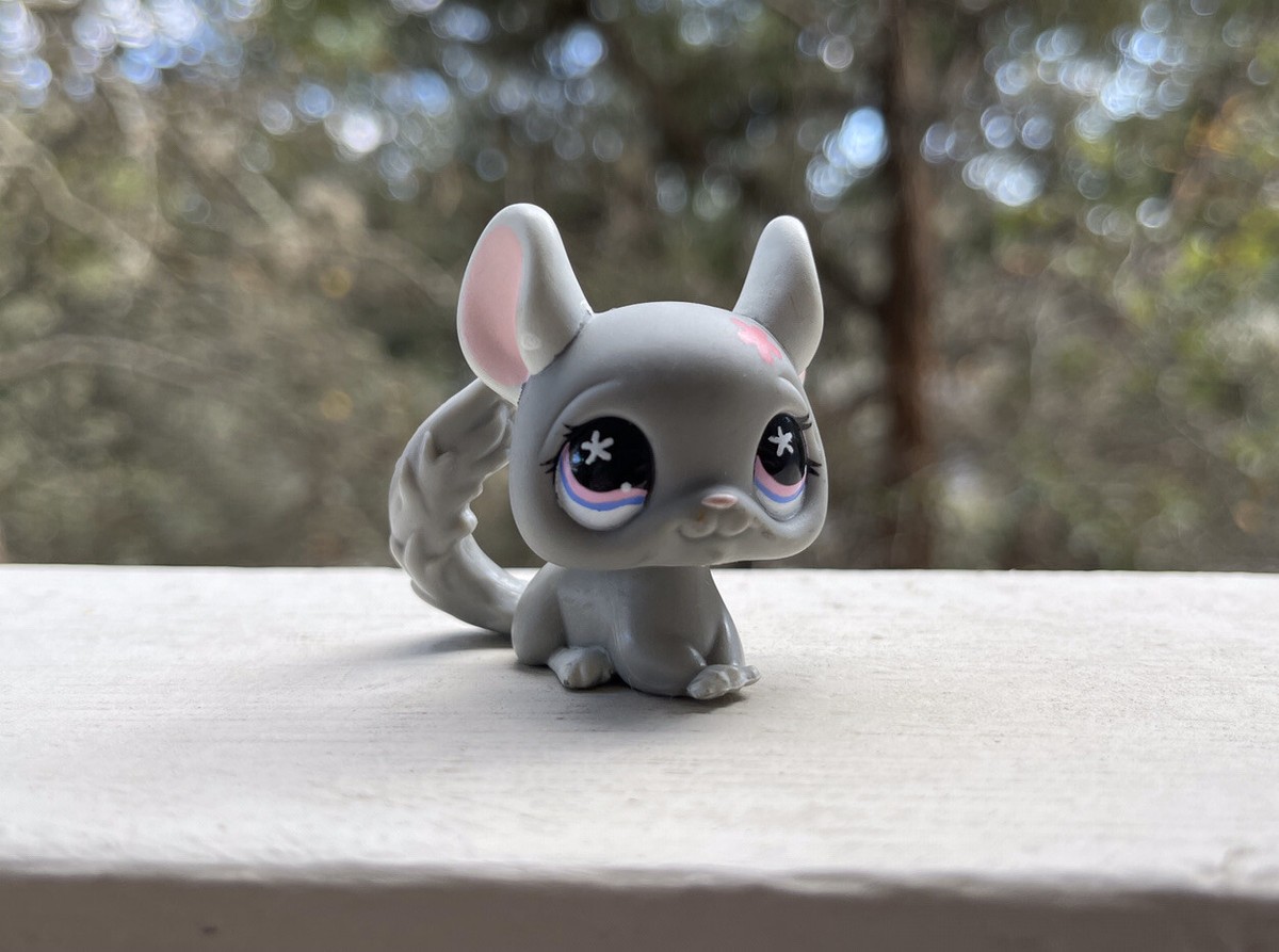 Littlest Pet Shop} LPS #495 Chinchilla Gray Pink Flower Pink