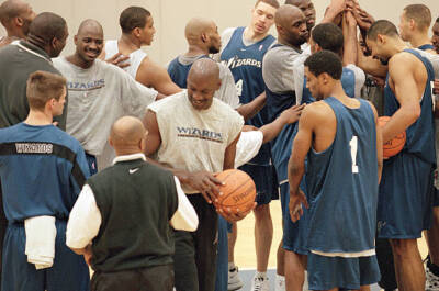 Washington Wizards executive Michael Jordan with team during worko- Old Photo