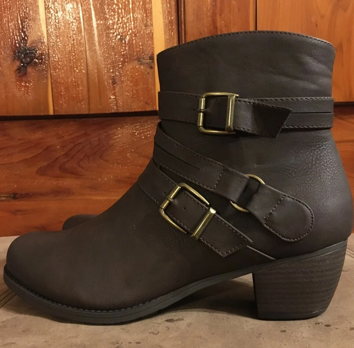 Womens Brown ankle boots with buckles size 10 NEW not original box