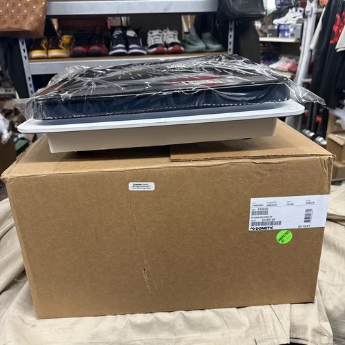 Dometic, FV3300, FanTastic Vent, FV3300LWUSF80-SP 810050