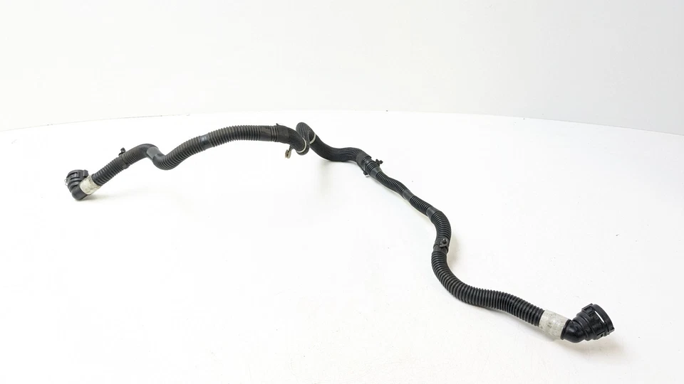 TESLA MODEL 3 WATER COOLANT HOSE PIPE 107759500C 2019 - Image 3 of 4