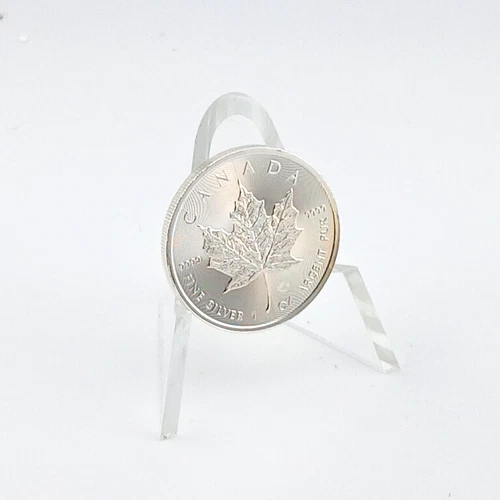 2018 1 oz Canada Silver Maple Leaf Queen Elizabeth II .9999 Fine Lightly Toned