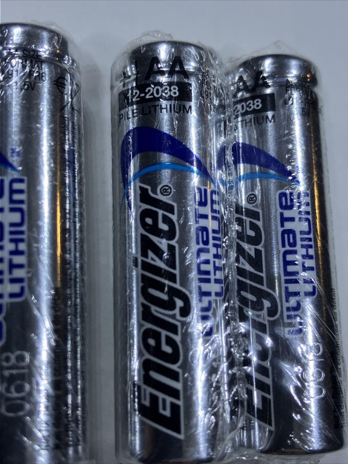 4 Energizer AA Ultimate Lithium Batteries (L91, FR6, LR6, 15LF