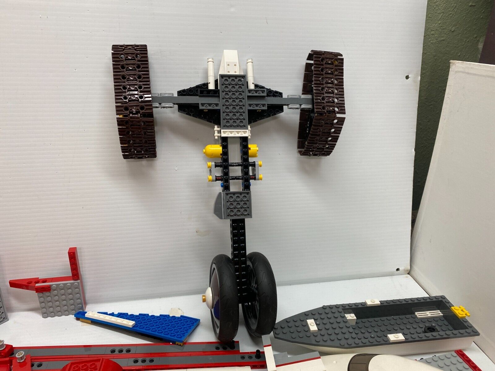 Picture 2 of 19