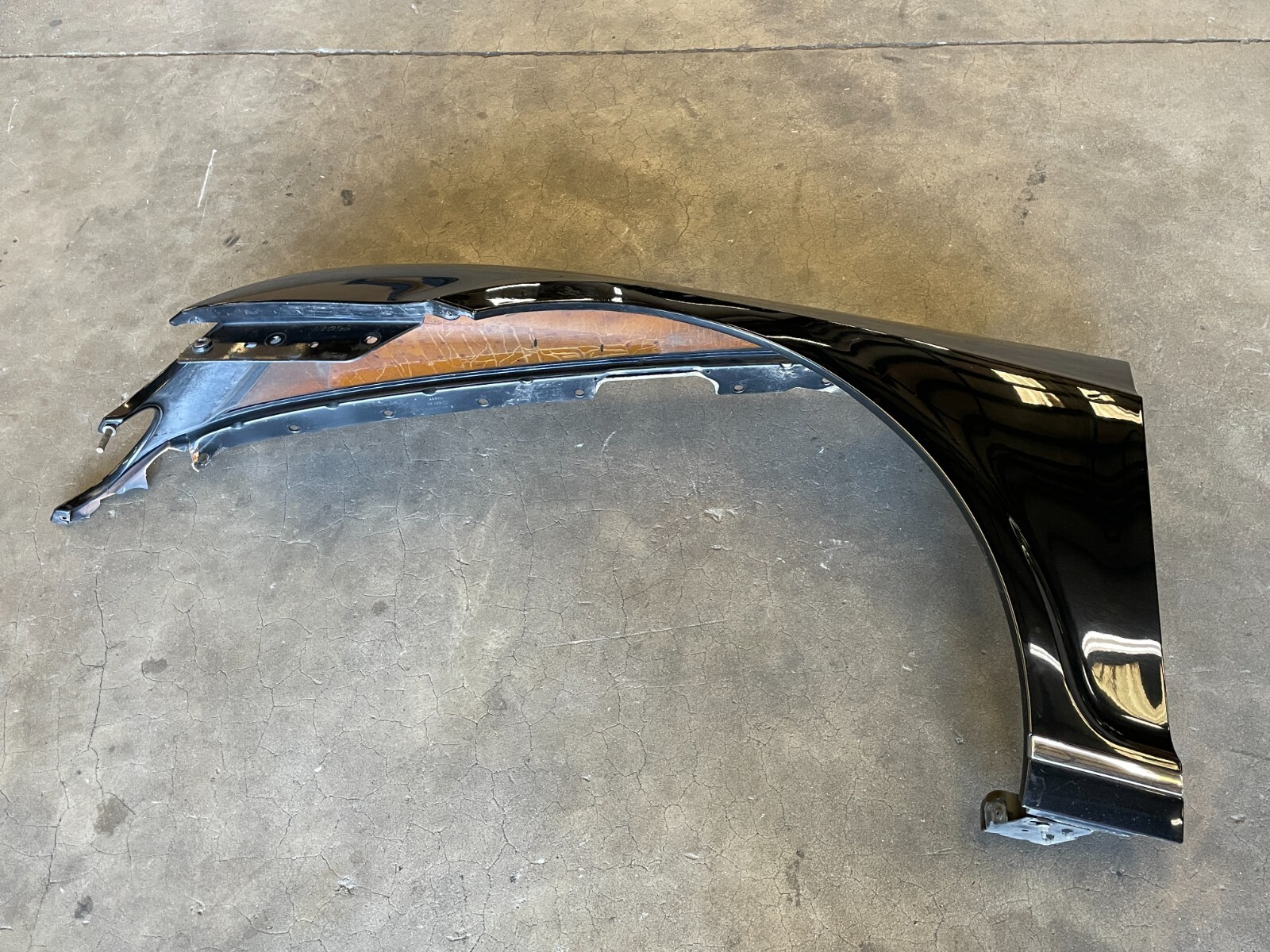 2003-2007 Bentley Continental GT Left Fender Shell Cover Panel Black 1577 OEM