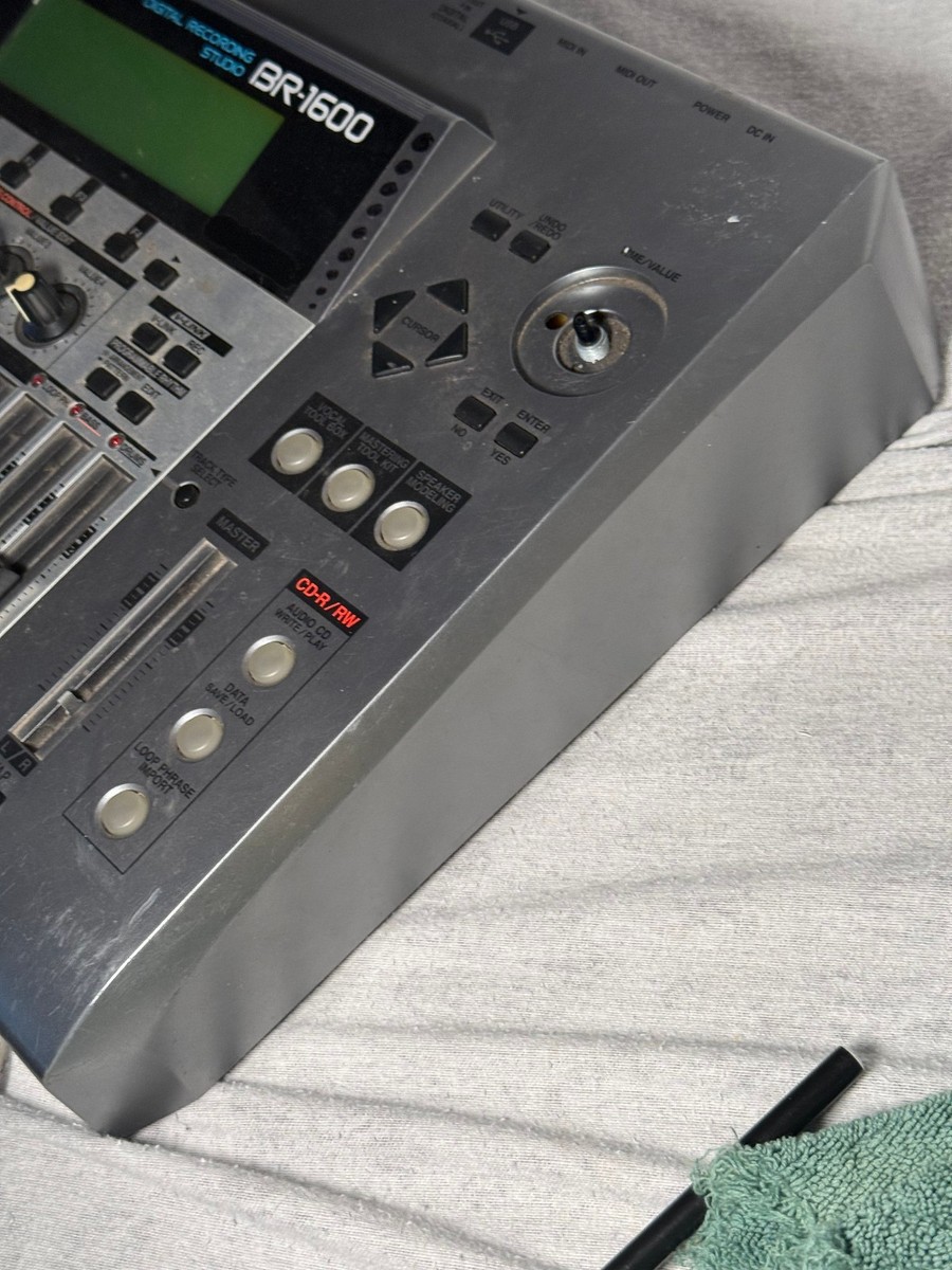 BOSS BR1600CD マルチトラックレコーダーMRT宅録 DTM BOSS BR-1600CD