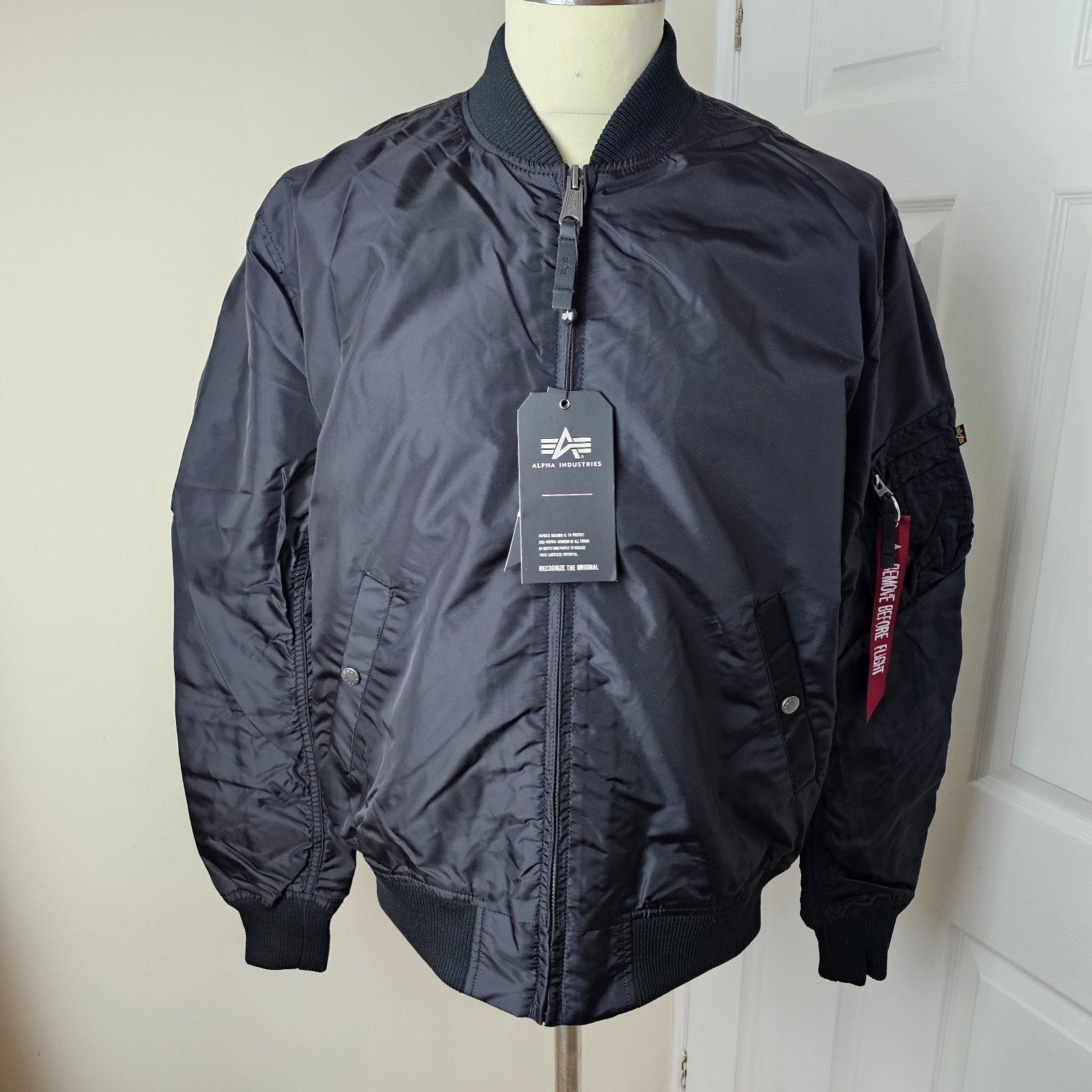 Chaqueta de bombardero Alpha Industries MA-1 TT para hombre XL negra naranja nueva con etiquetas precio de venta sugerido por el fabricante 150 GBP