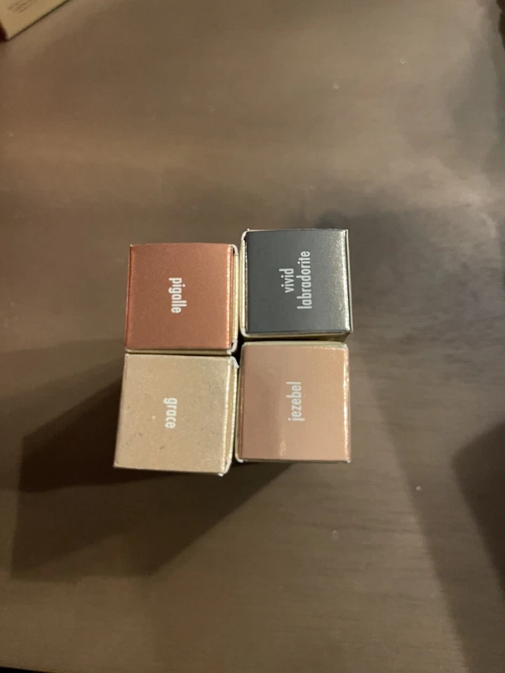 Lot of 4 Stila Shimmer And Glow Liquid Eye Shadow - Image 2 of 2