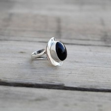 Handmade Solid 925 Sterling Silver Oval Shape Black Onyx Ring KGJ-R-1053