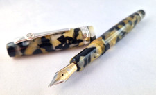 Diplomat Kolbenfüllhalter 14kt Gold-Feder Strichstärke BB Limited Anniversary